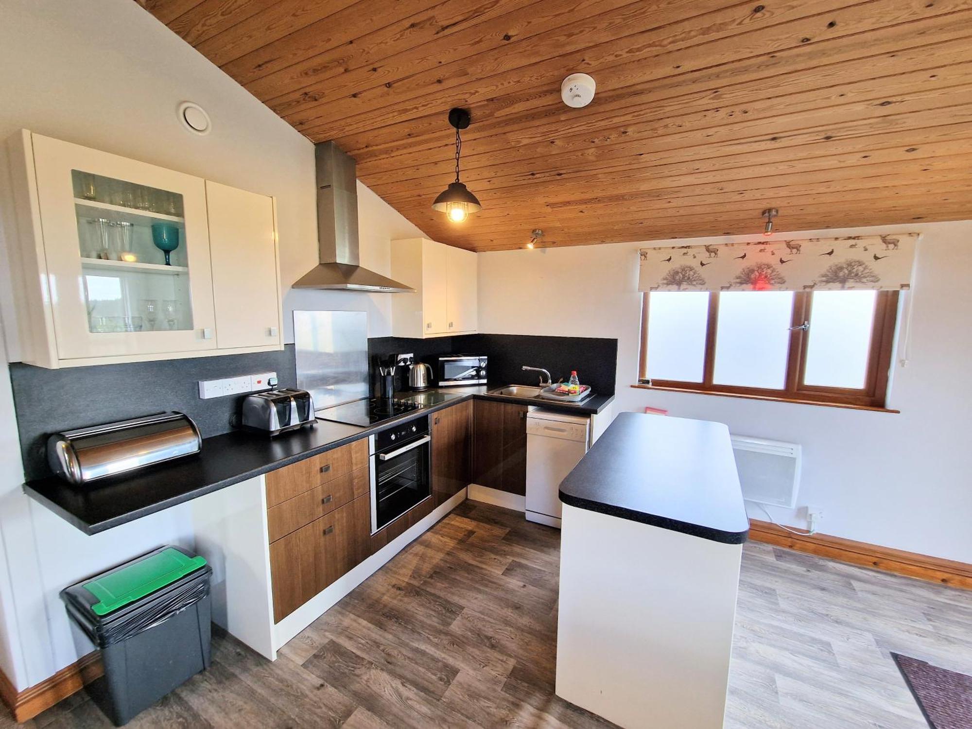 Ochil 8 With Private Hot Tub - Fife - Loch Leven - Lomond Hills Villa Kelty Luaran gambar