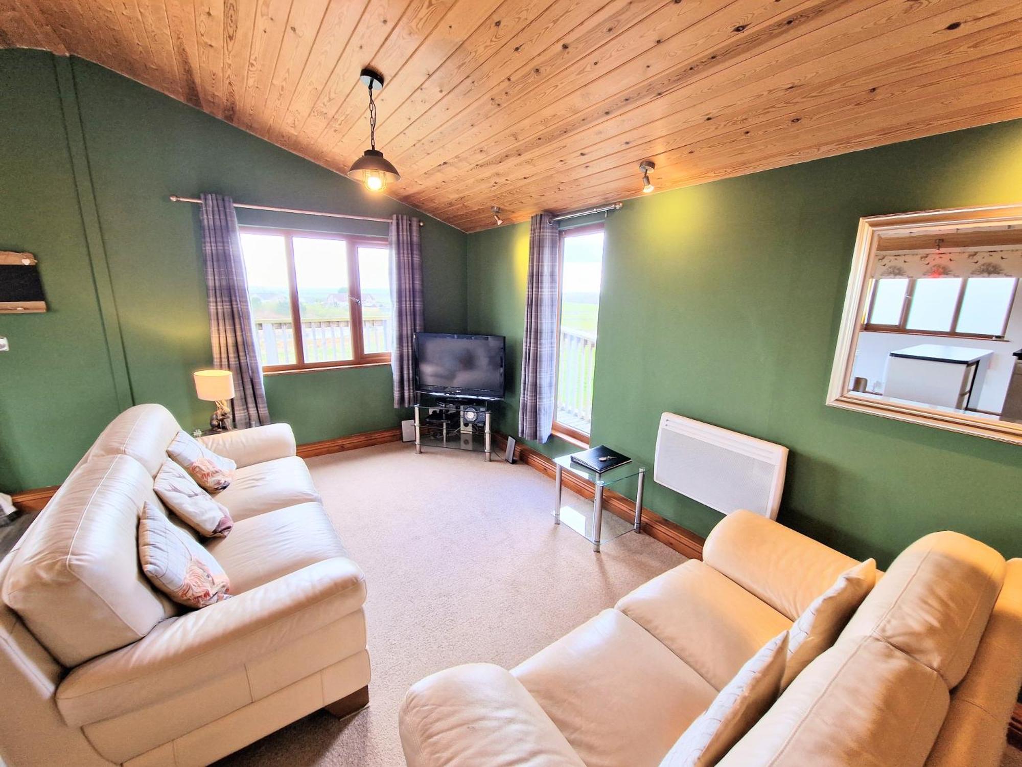 Ochil 8 With Private Hot Tub - Fife - Loch Leven - Lomond Hills Villa Kelty Luaran gambar