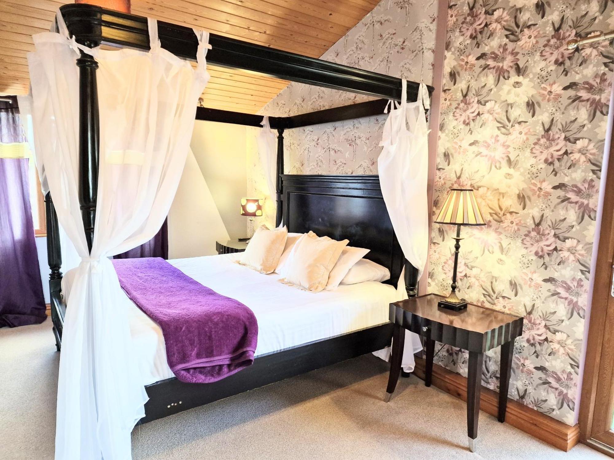 Ochil 8 With Private Hot Tub - Fife - Loch Leven - Lomond Hills Villa Kelty Luaran gambar