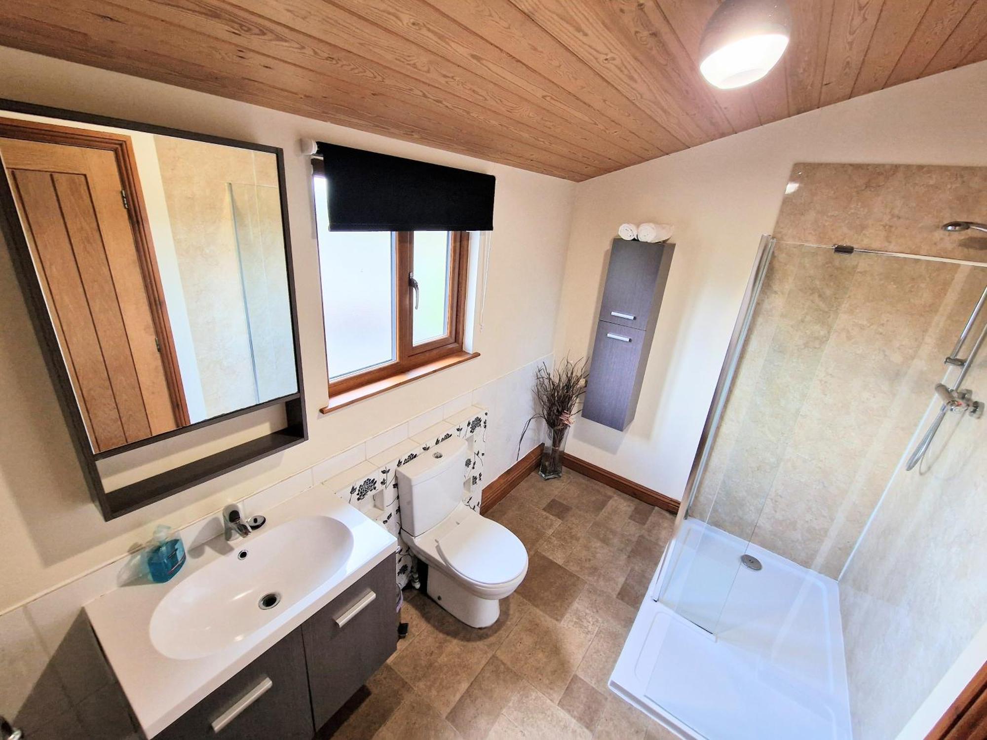 Ochil 8 With Private Hot Tub - Fife - Loch Leven - Lomond Hills Villa Kelty Luaran gambar